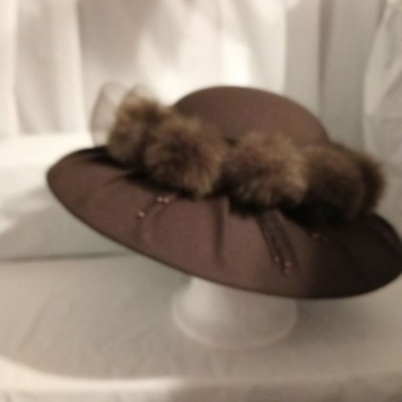 MOTHER\'S DAY FUR TRIM HAT, HANDBAG & NECKLACE SET FOR CHURCH & OTHER EVENTS